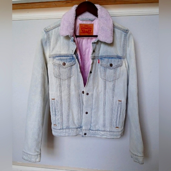 Levi’s Lavender Sherpa Trucker Jacket Women's Size L - Picture 1 of 4